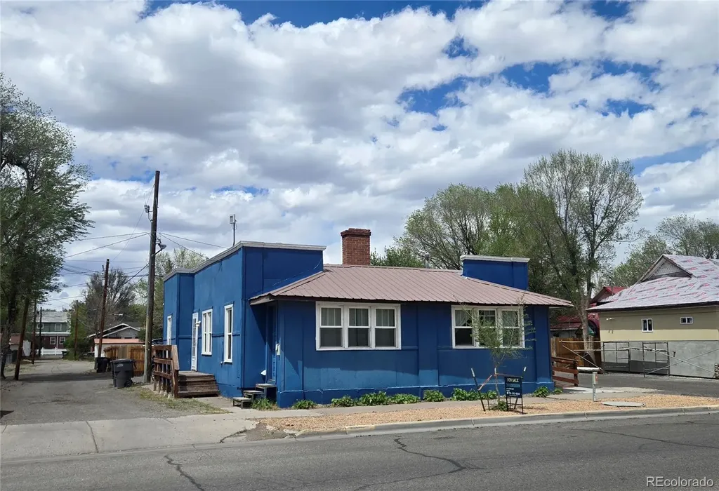 811-813 4th Street Alamosa CO 81101