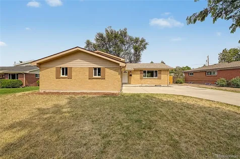 328 Troy Street Aurora CO 80011