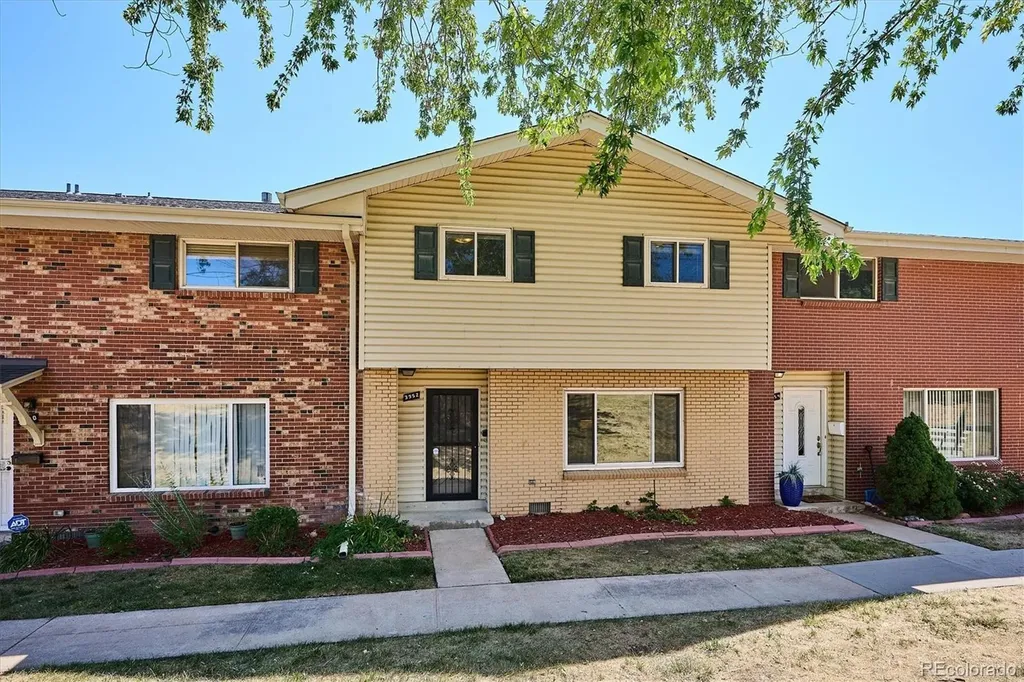 3952 S Yosemite Street Denver CO 80237