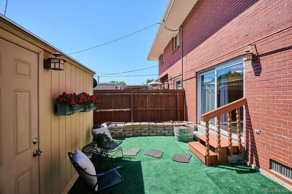 3952 S Yosemite Street Denver CO 80237