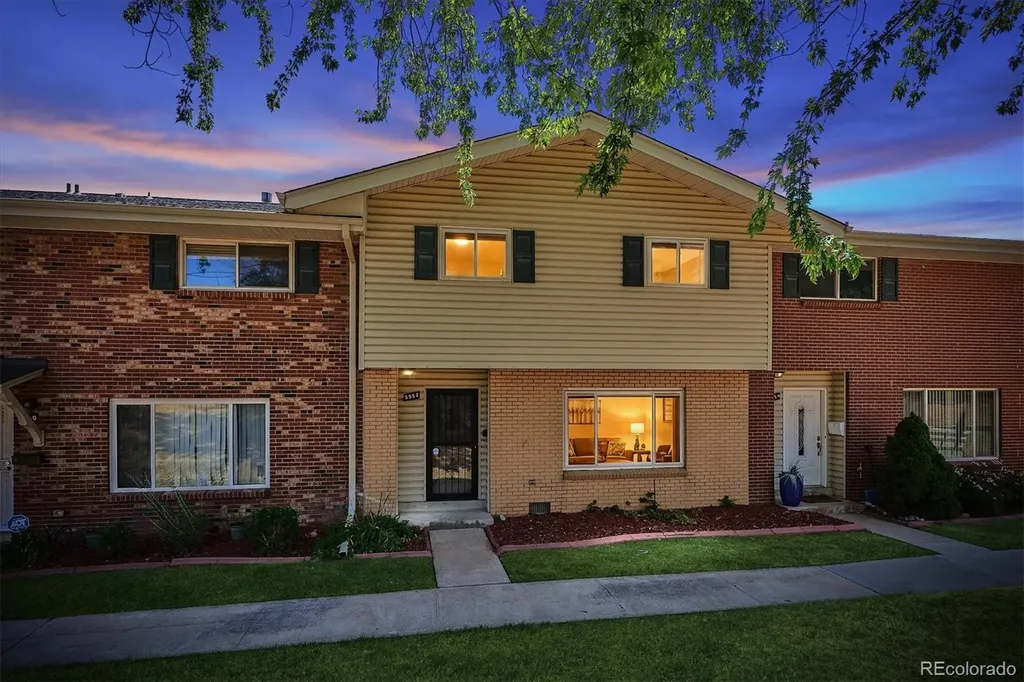 3952 S Yosemite Street Denver CO 80237