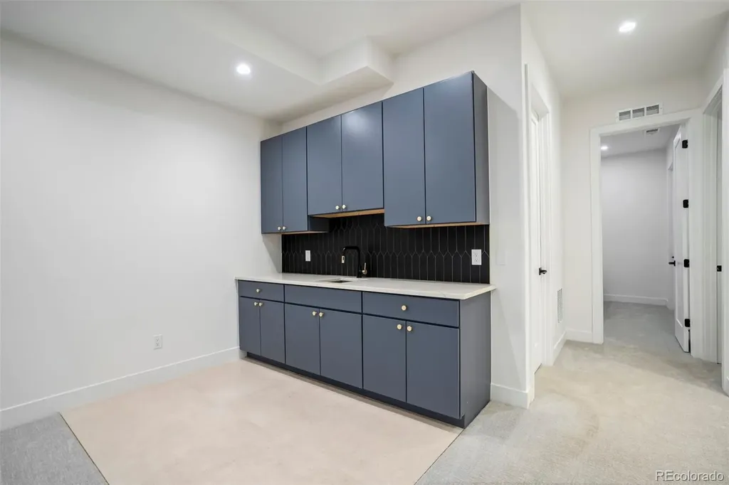 2526 S Lincoln Street Denver CO 80210