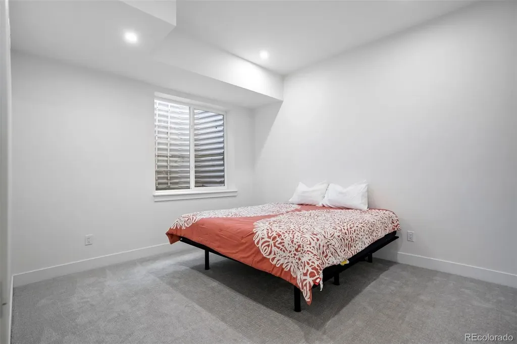 2526 S Lincoln Street Denver CO 80210