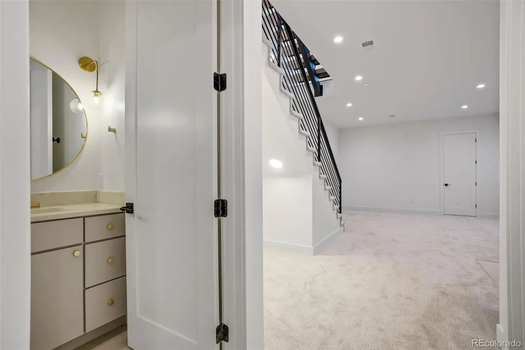2526 S Lincoln Street Denver CO 80210
