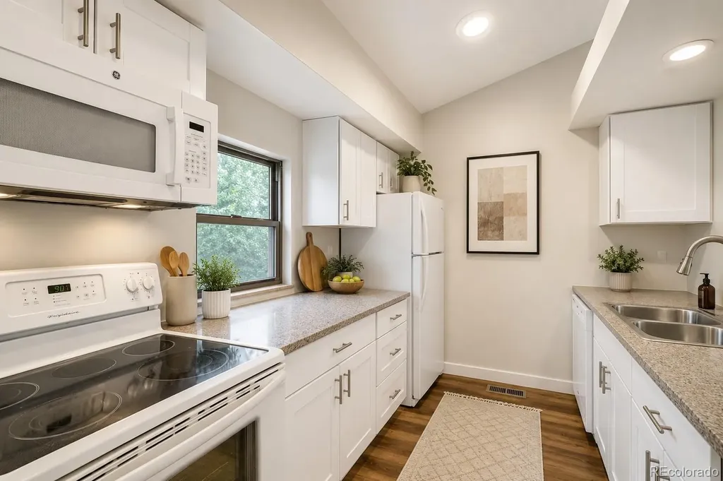 4136 S Rifle Way Aurora CO 80013