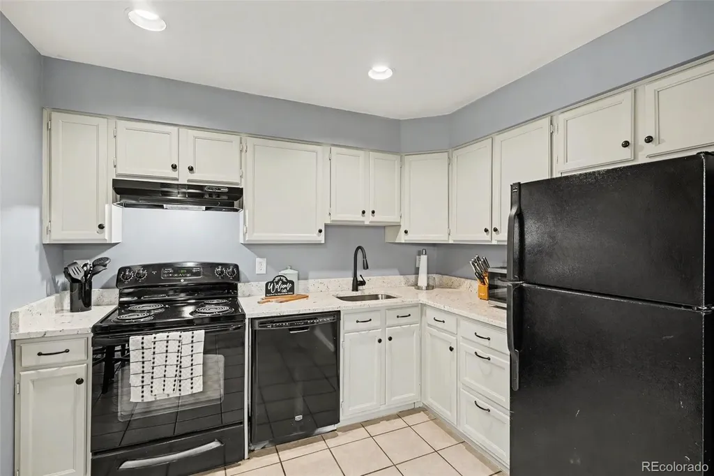 4899 S Dudley Street Littleton CO 80123