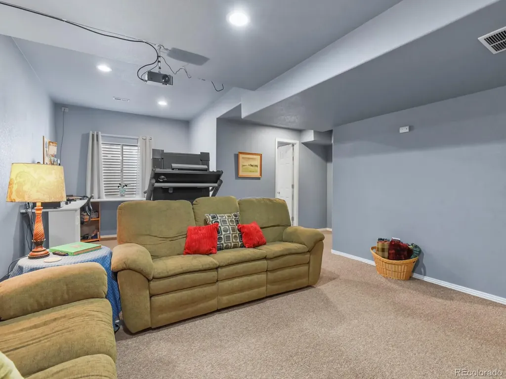 19408 E 40th Place Denver CO 80249