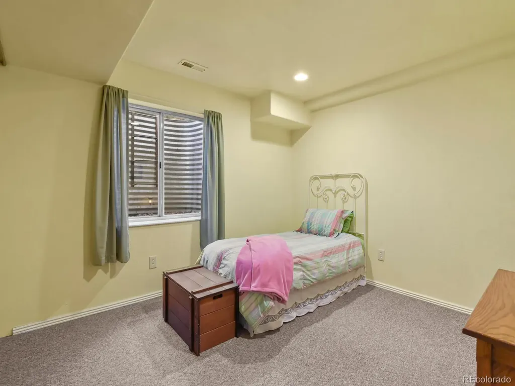 19408 E 40th Place Denver CO 80249