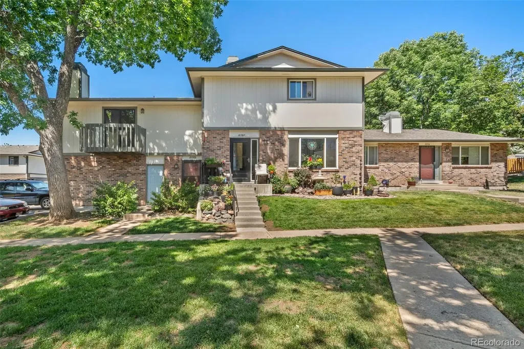 1838 S Ammons Street Denver CO 80232
