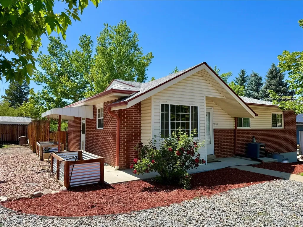 1005 Moss Street Golden CO 80401