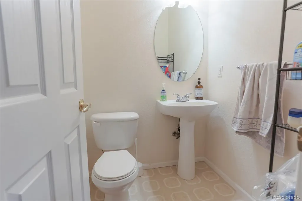 14302 E Napa Place Aurora CO 80014