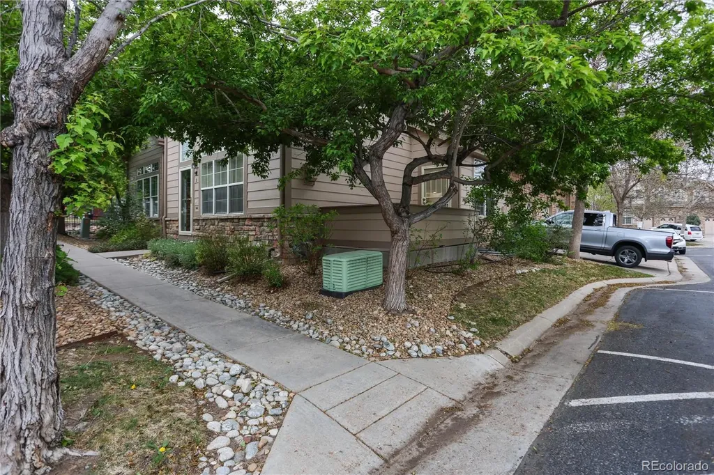 14302 E Napa Place Aurora CO 80014