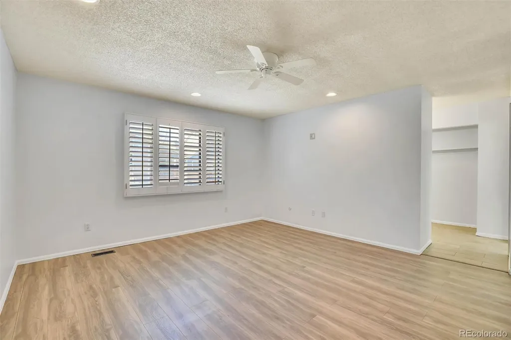 10128 E Weaver Place Englewood CO 80111