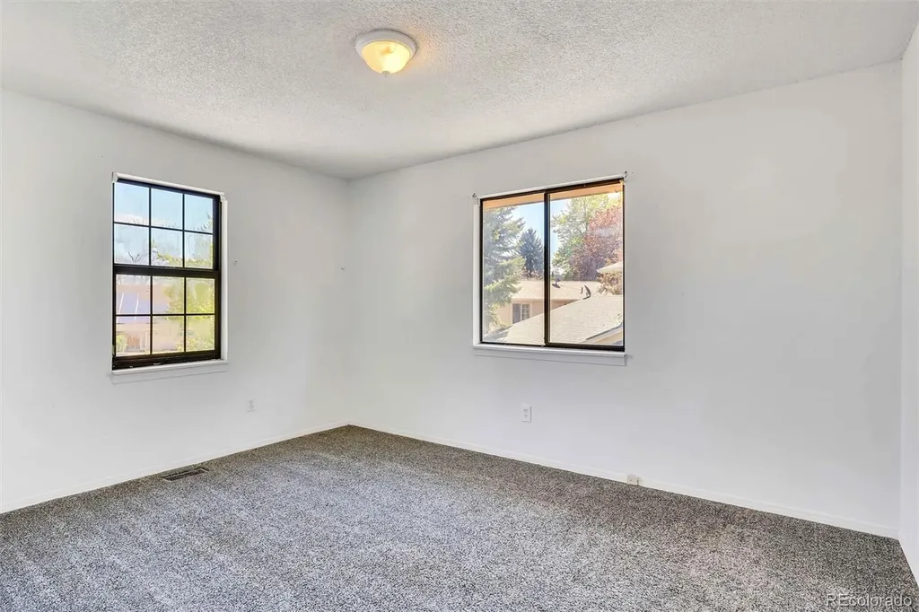 10128 E Weaver Place Englewood CO 80111