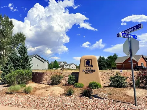 2532 Eastview Drive Castle Rock CO 80104