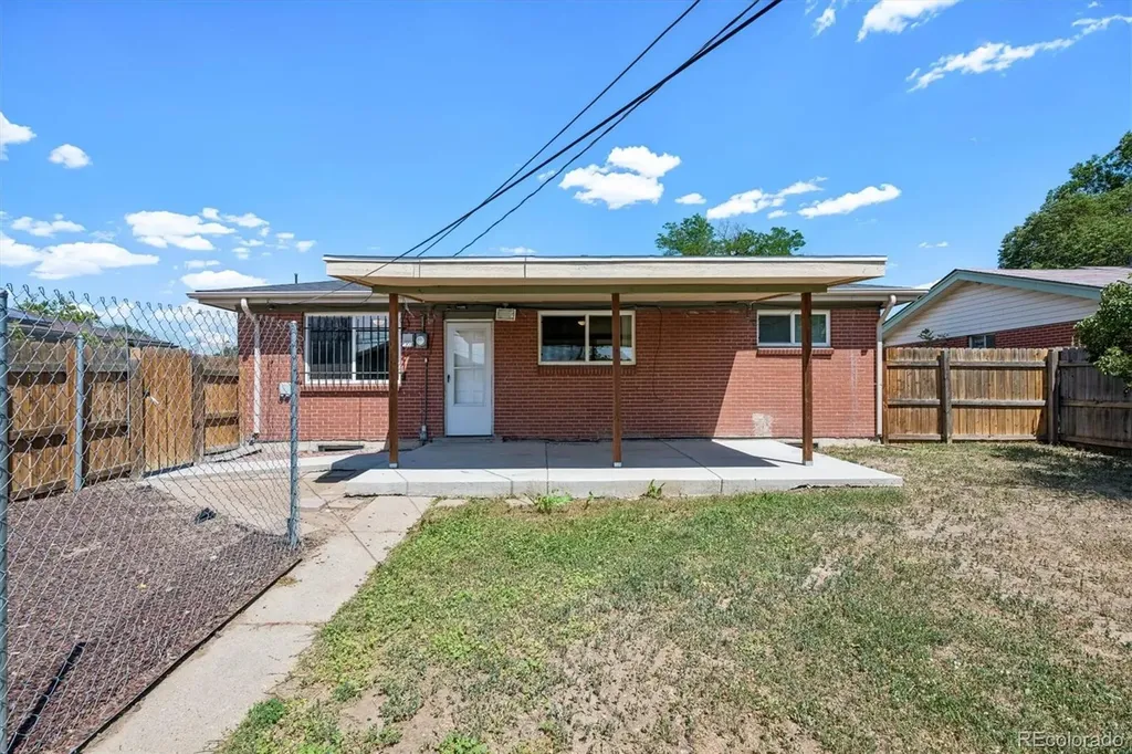 3177 Ursula Street Aurora CO 80011