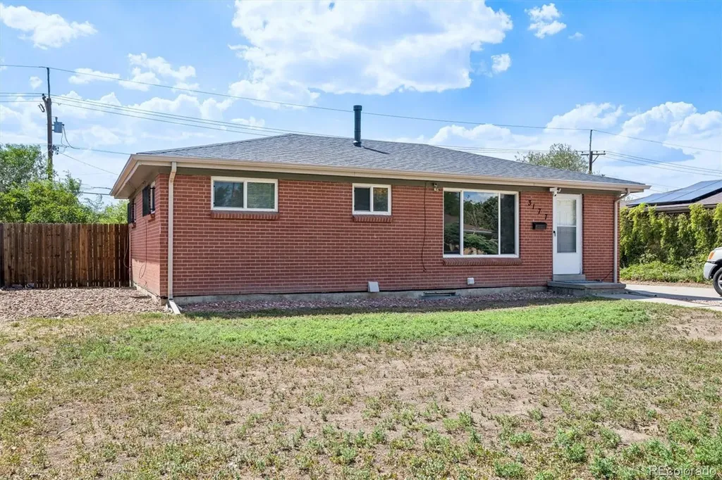 3177 Ursula Street Aurora CO 80011