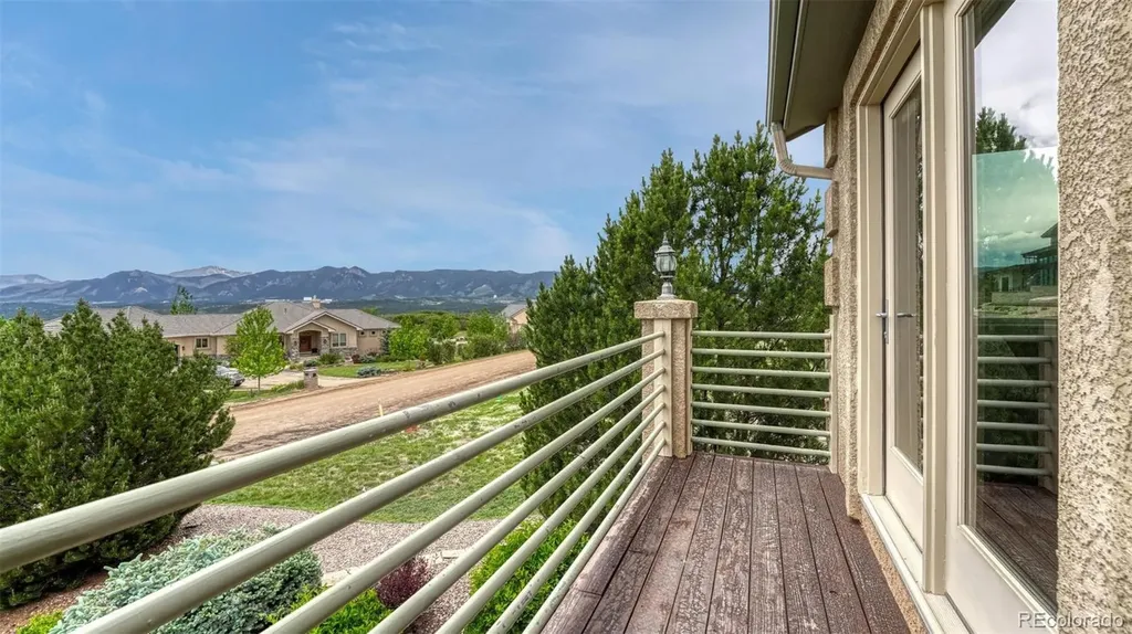 290 Lariat Lane Colorado Springs CO 80921