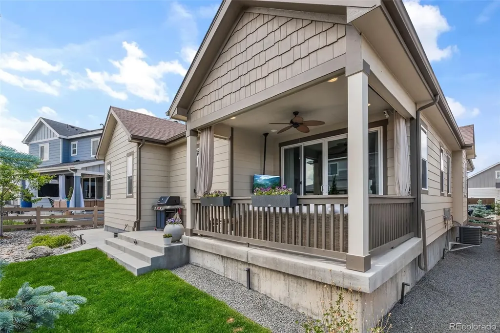 9122 Rio Lado Street Littleton CO 80125
