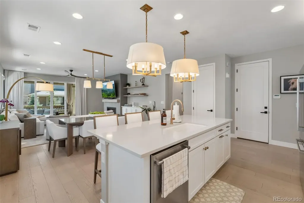 9122 Rio Lado Street Littleton CO 80125