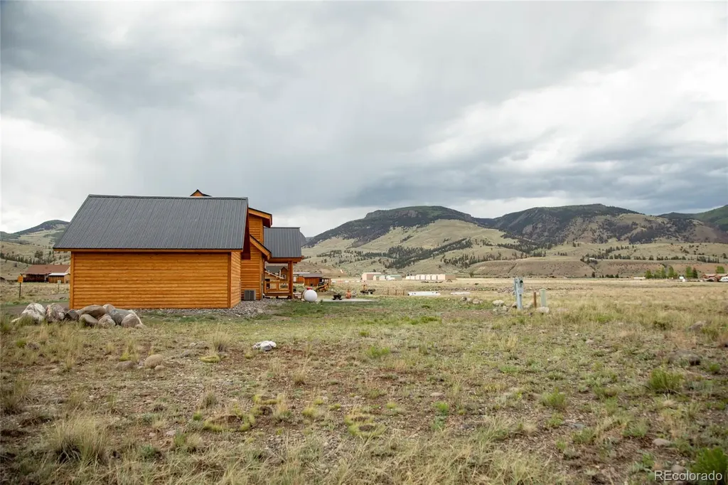 416 Commodore Drive Creede CO 81130