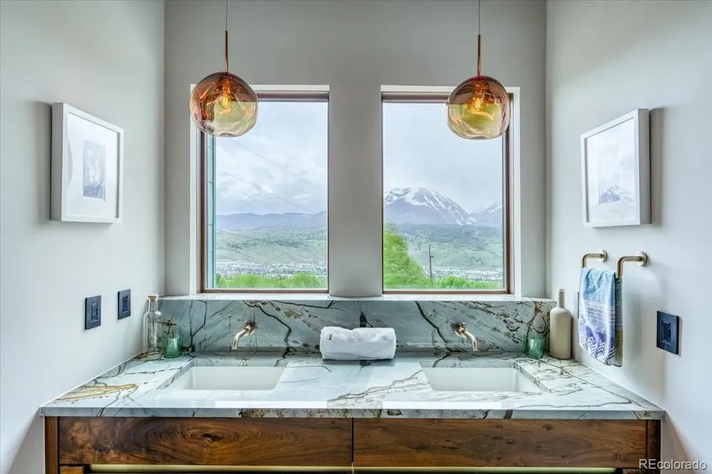 421 Z Road Silverthorne CO 80498