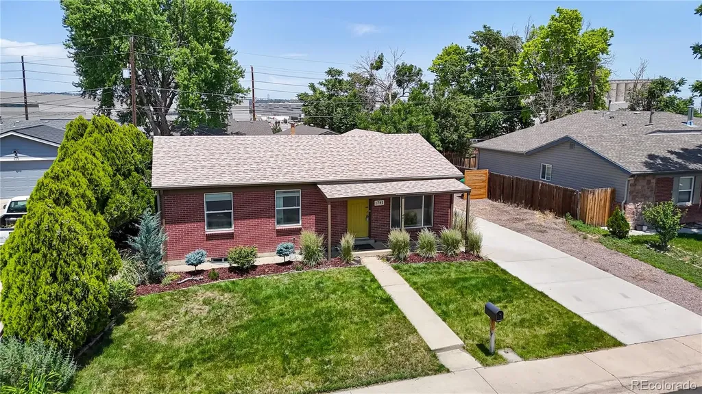 1741 W 55th Place Denver CO 80221
