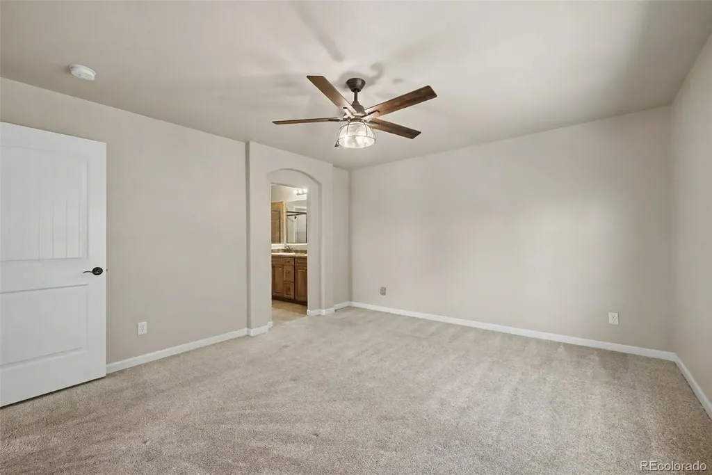 6623 Young Oak Grove Colorado Springs CO 80923