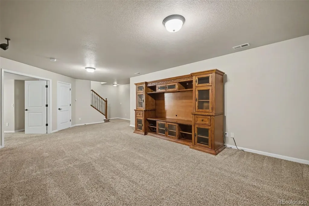 6623 Young Oak Grove Colorado Springs CO 80923