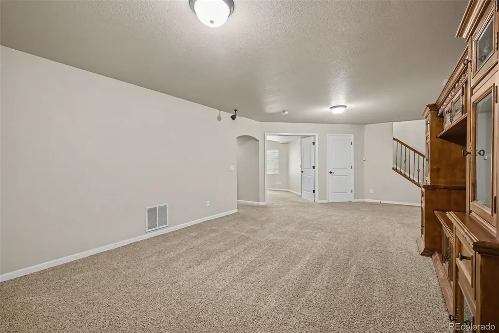 6623 Young Oak Grove Colorado Springs CO 80923