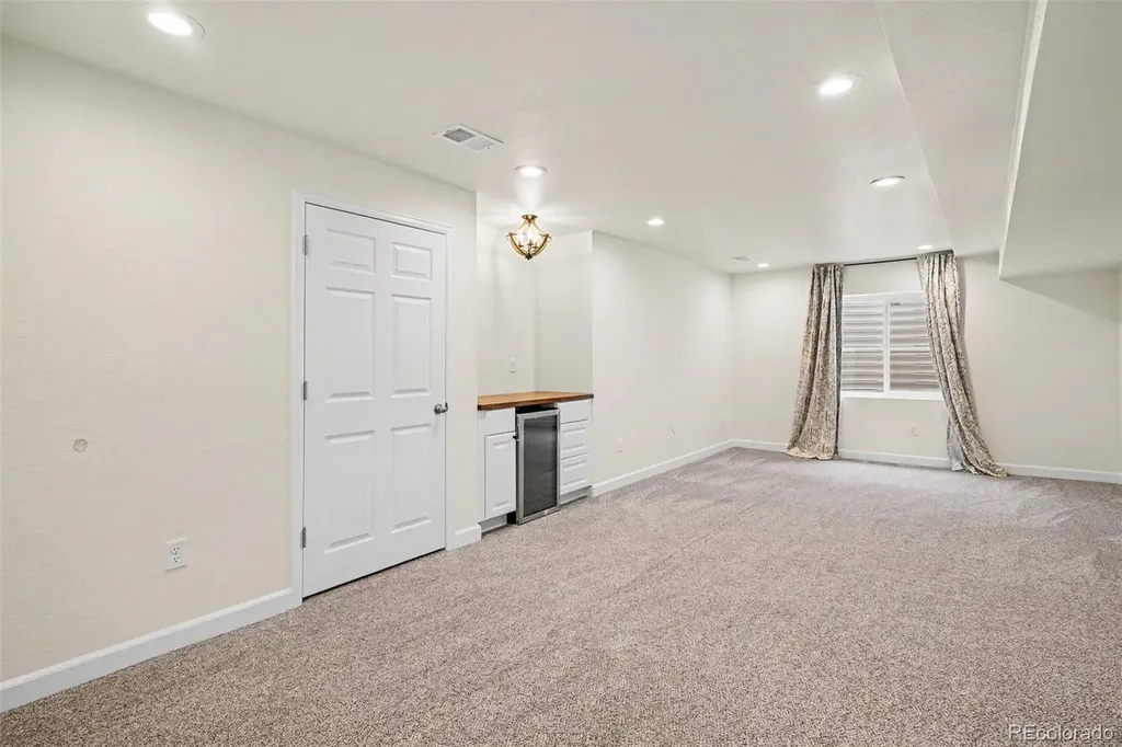 21220 E Bellewood Drive Centennial CO 80015