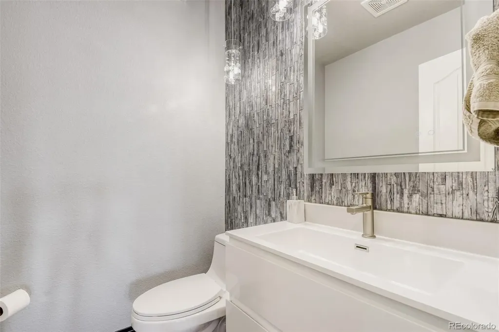 24357 E Fremont Drive Aurora CO 80016