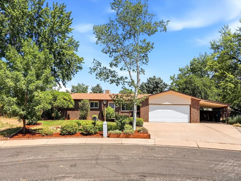 544 Hilltop Street Longmont CO 80504