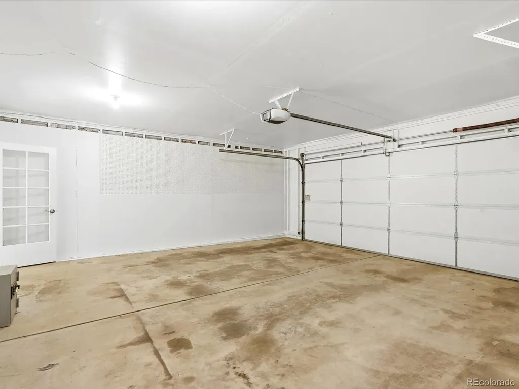 544 Hilltop Street Longmont CO 80504
