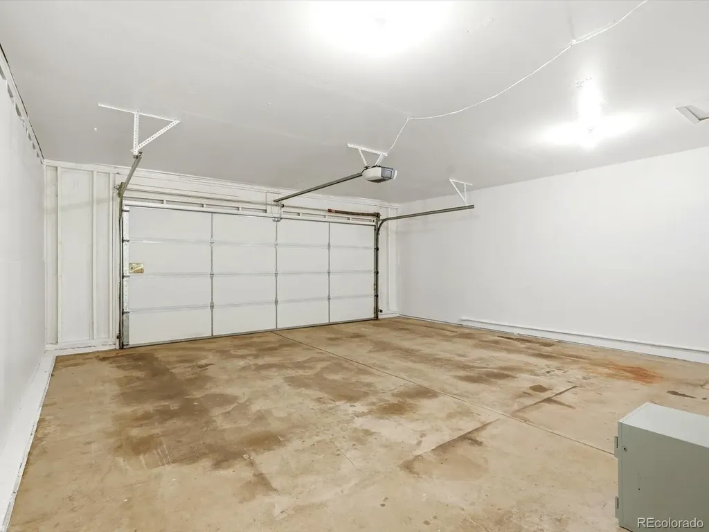 544 Hilltop Street Longmont CO 80504