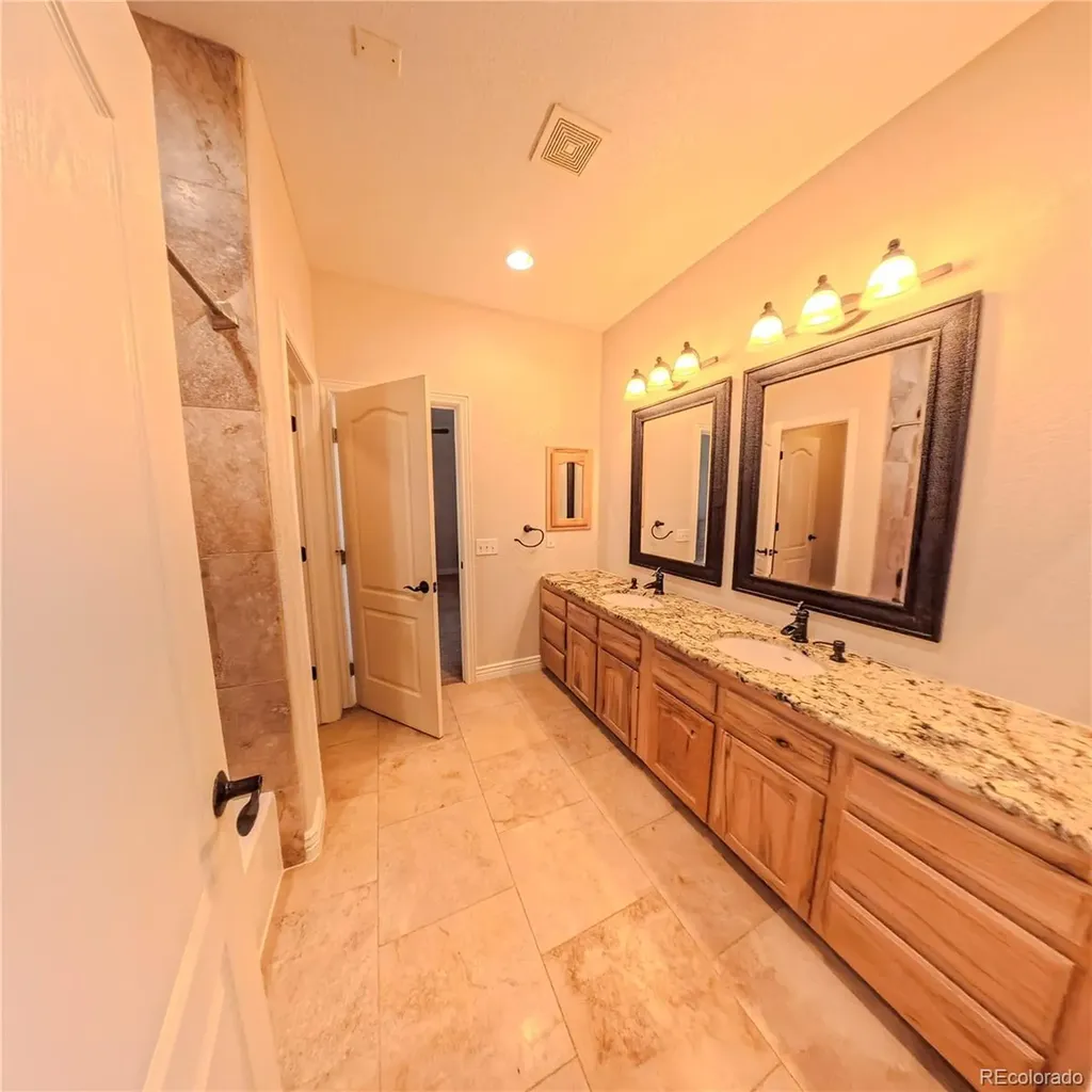 58989 E Chenango Place Strasburg CO 80136