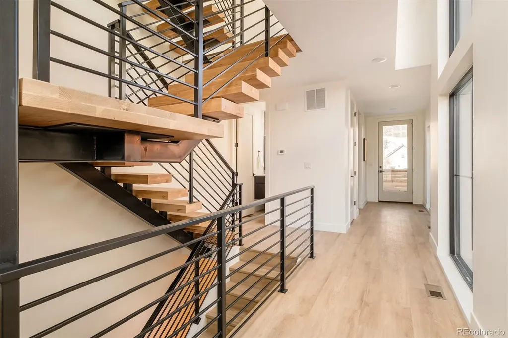 3416 Lawrence Street Denver CO 80205
