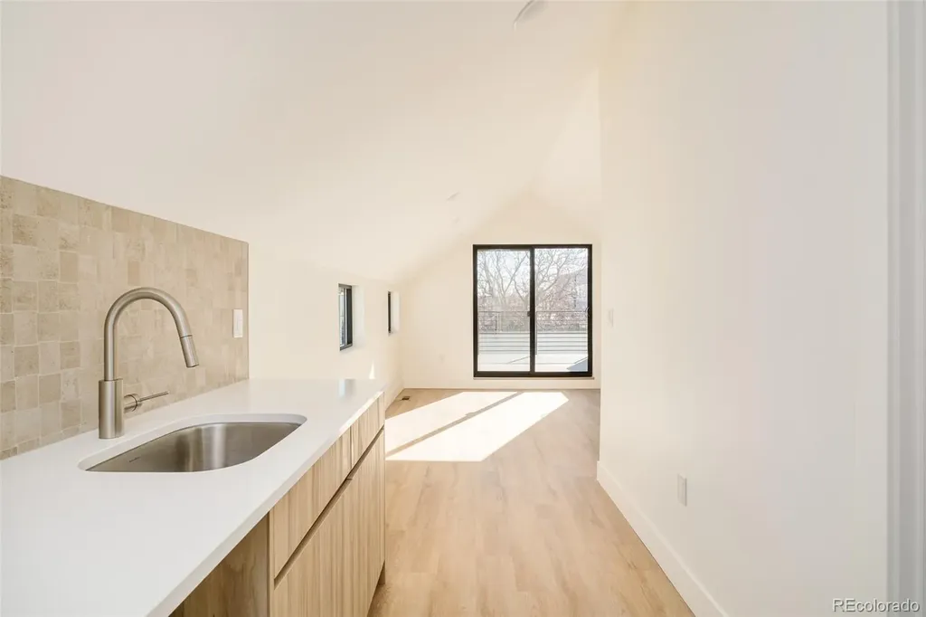 3416 Lawrence Street Denver CO 80205