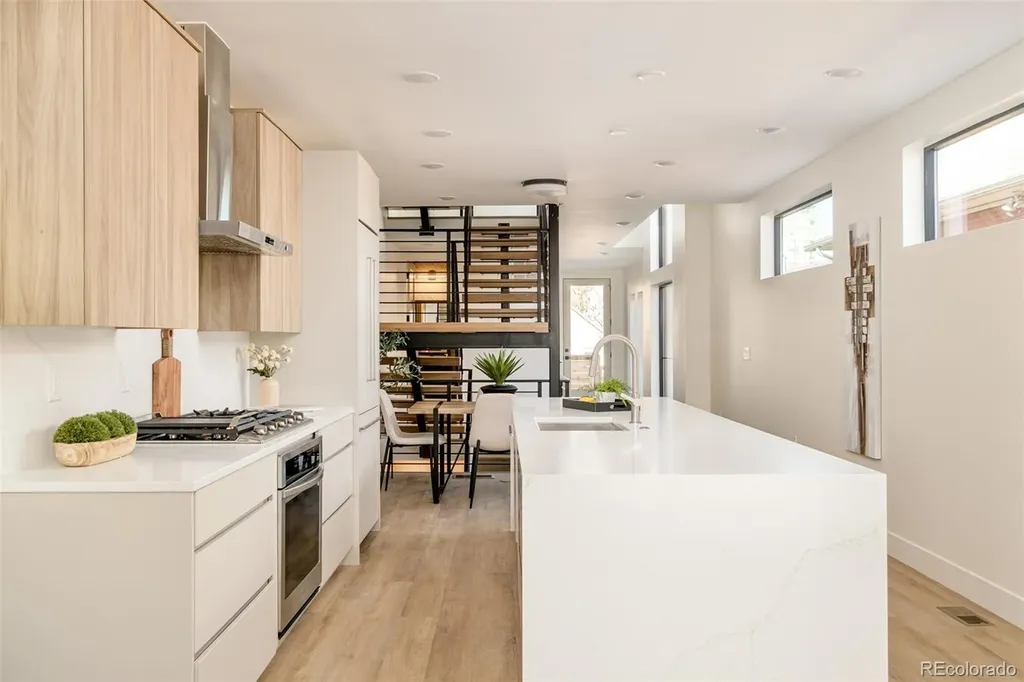3416 Lawrence Street Denver CO 80205