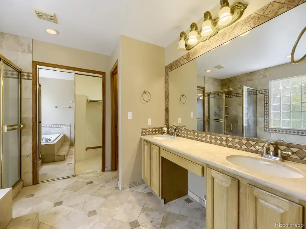 10118 Stephen Place Highlands Ranch CO 80130