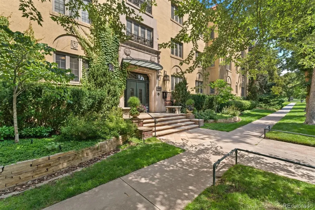 Denver CO, 1515 E 9th Avenue, Unit 210