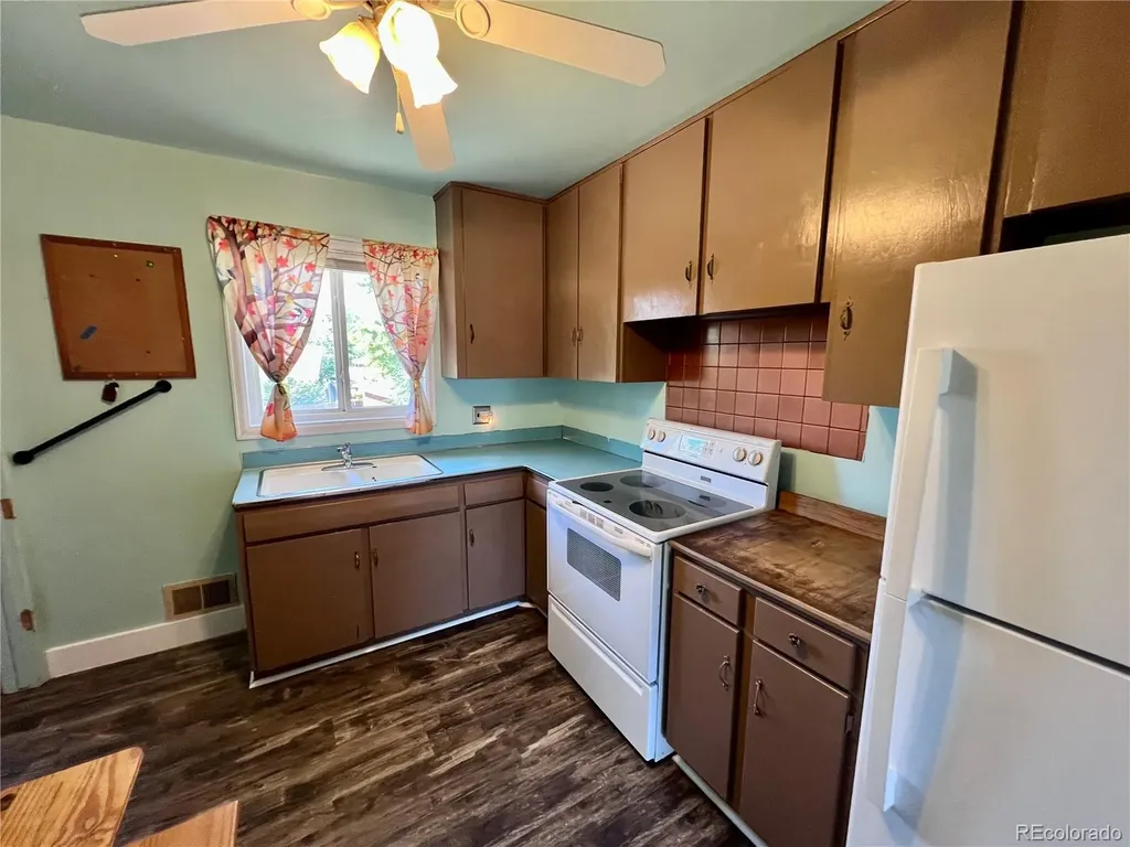 1466 E 111th Place Northglenn CO 80233