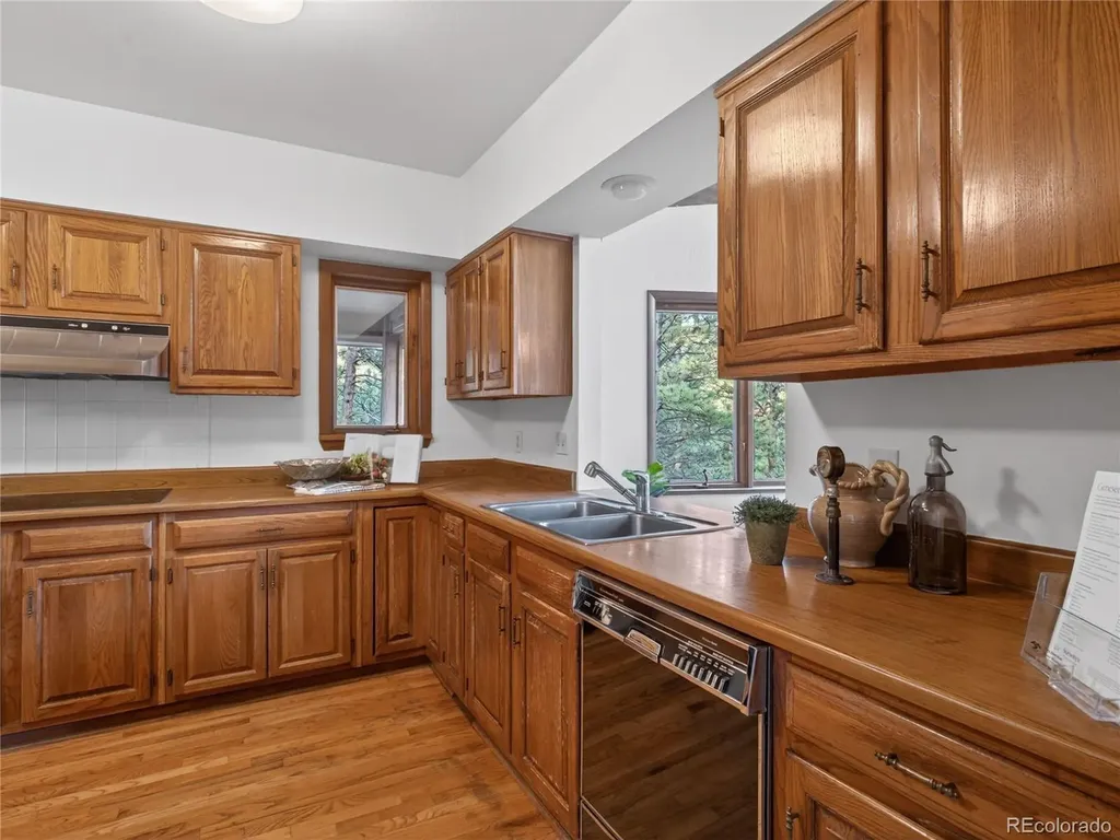 2184 Pinedrop Lane Golden CO 80401