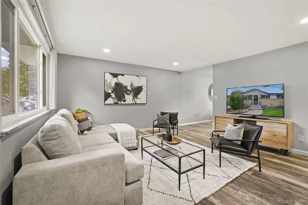 1635 S Yukon Court Denver CO 80232