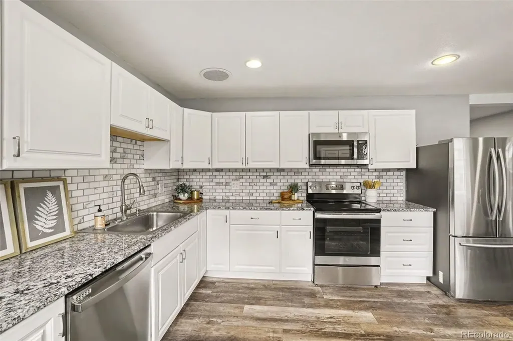 1635 S Yukon Court Denver CO 80232