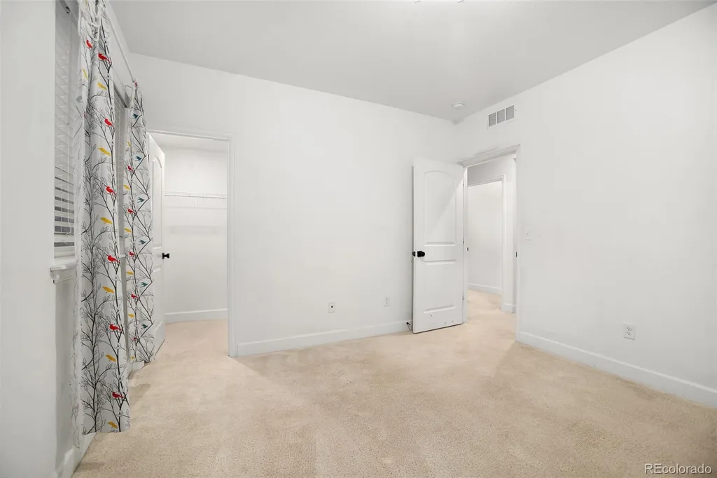 24777 E Alamo Place Aurora CO 80016