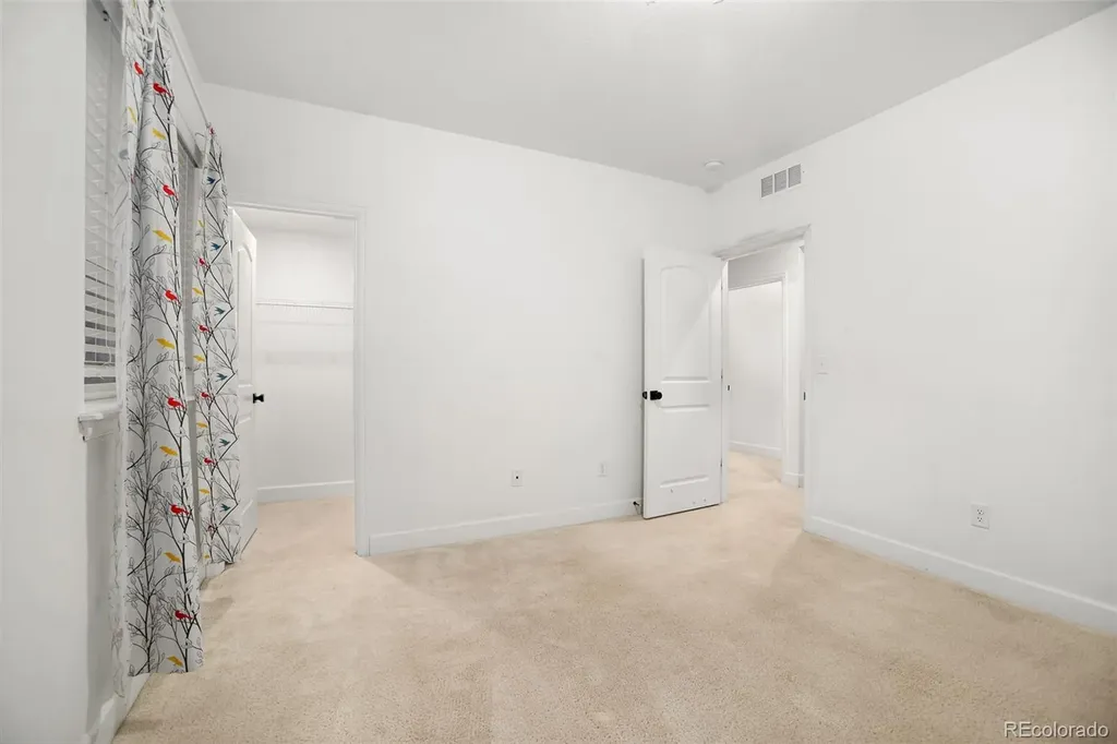 24777 E Alamo Place Aurora CO 80016