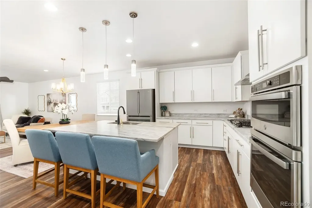 24777 E Alamo Place Aurora CO 80016