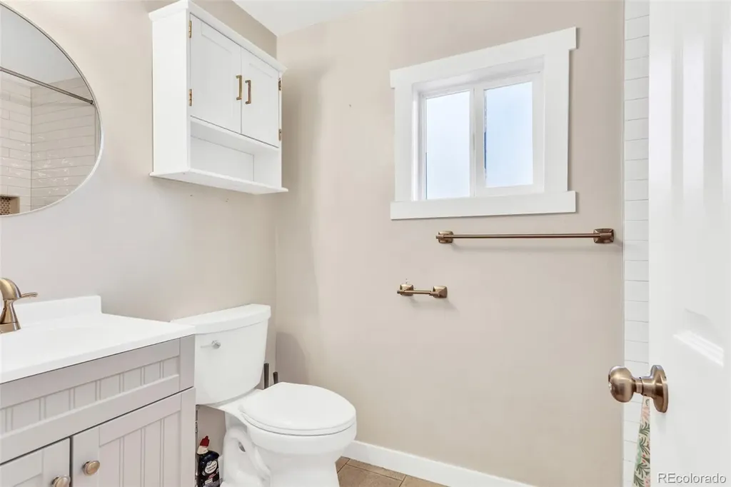 214 N Knox Court Denver CO 80219