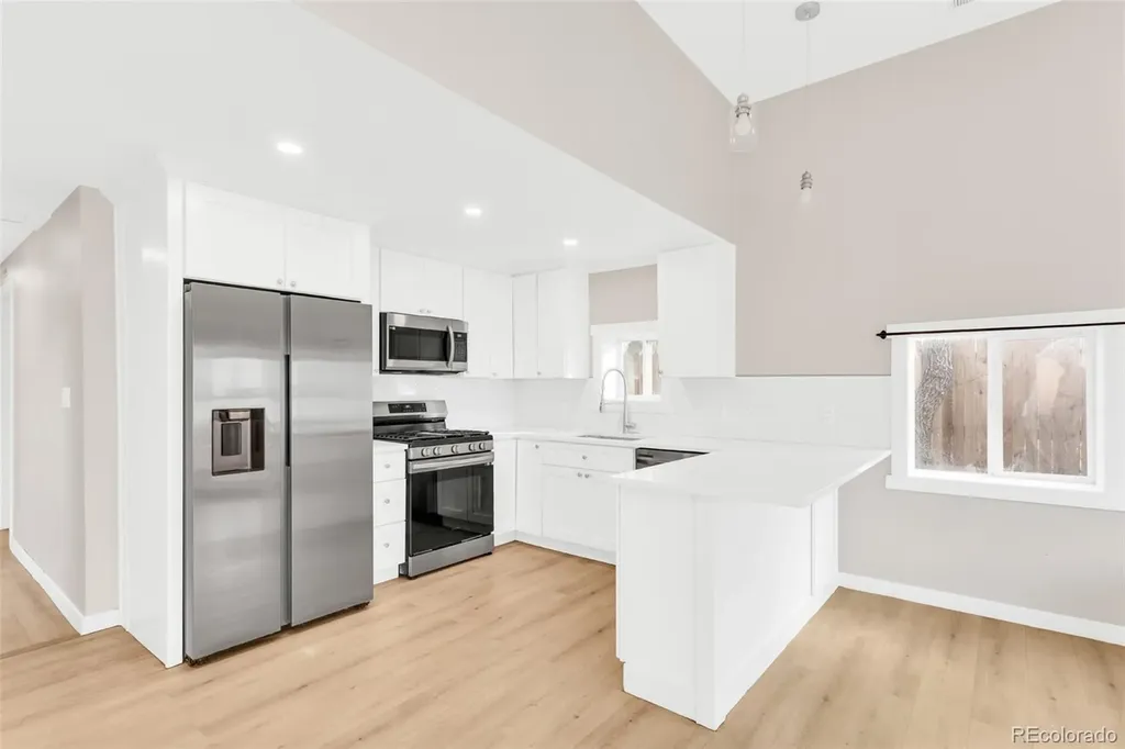 214 N Knox Court Denver CO 80219